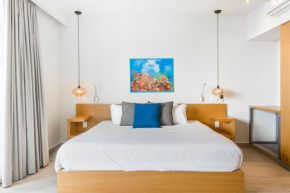 Steady Optic Fiber WiFi & rooftop pool apartments